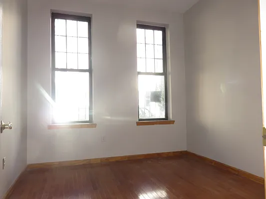 Rented by Rennit Inc. | media 23