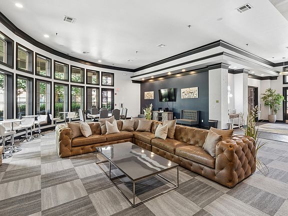 5th image of 6601 SW Mallet Rd #4-306