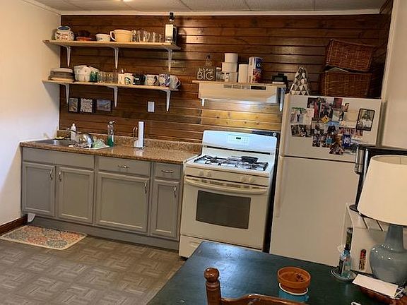 4th image of 617 W Jackson St #2
