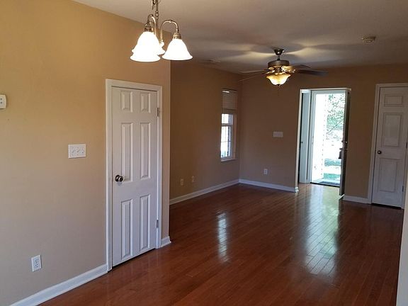 3rd image of 812 Blue Spruce Way #5