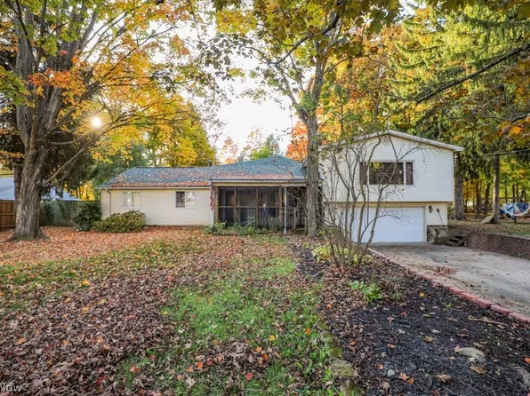 9297 Briar Dr, Streetsboro, OH 44241