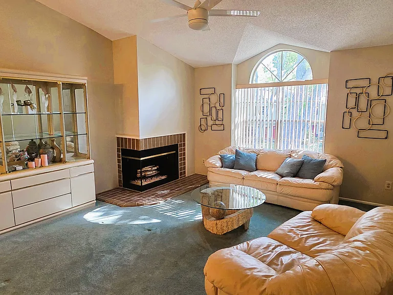 2101 Fox Chase Blvd — Photo 7