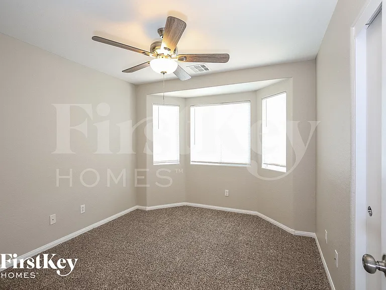 6345 Salmon Mountain Ave — Photo 12