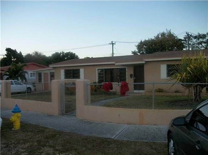 1st image of 701 NW 179th St