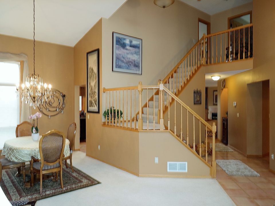 1st image of 3026 Meadow Brook Dr