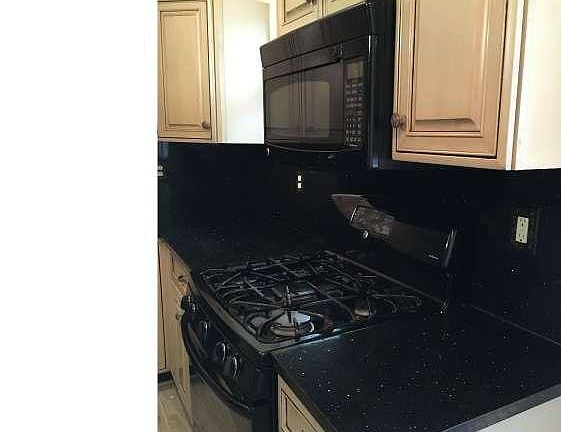 5th image of 449 S Andrews Ave
