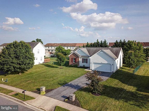 2nd image of 478 W Harvest Ln