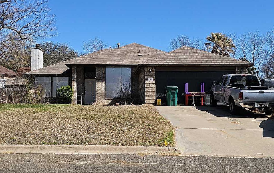 2nd image of 2305 Skipcha Dr