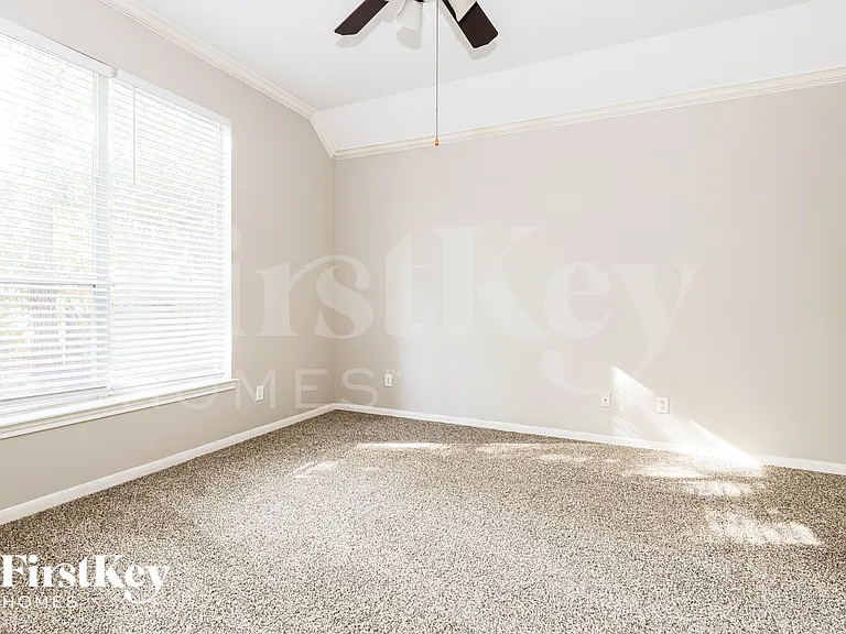 66 N Planchard Cir — Photo 10