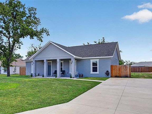 2nd image of 9449 SE 158th Pl