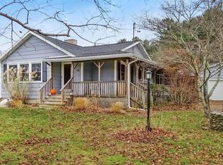 582 Main St, Acushnet, MA 02743