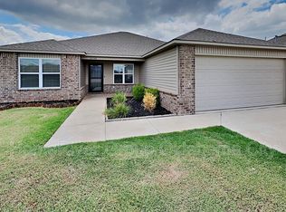 10708 SW 23rd Ter, Yukon, OK 73099