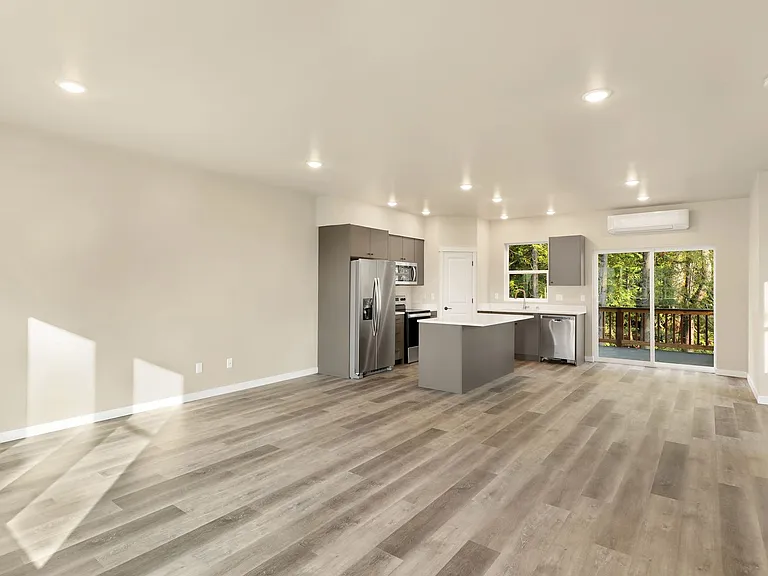 2900-2912 2924 Shore Pine Pl — Photo 12