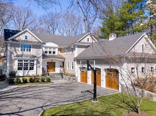 17 Sturbridge Rd, Wellesley, MA 02481