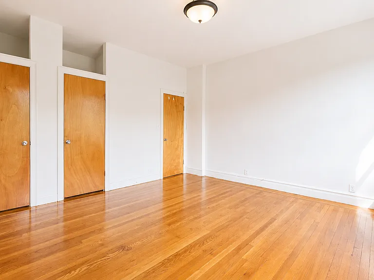 652 W 163rd St #59 — Photo 8
