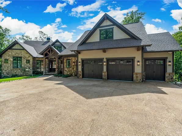 321 Wake Robin Dr, Sunset, SC 29685