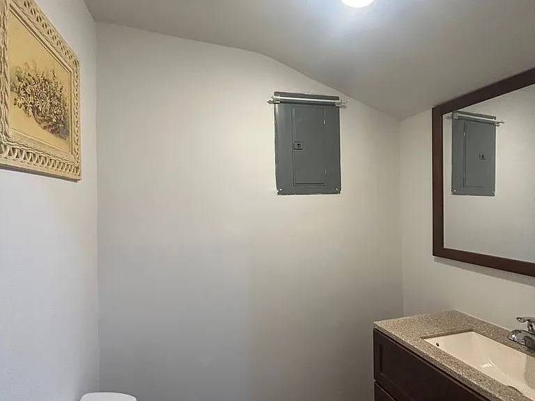 823 Harrison St — Photo 20