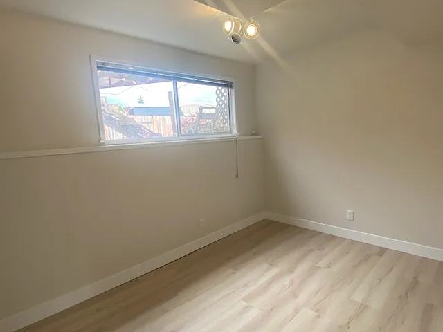 1050 Tacoma Ave NE — Photo 41