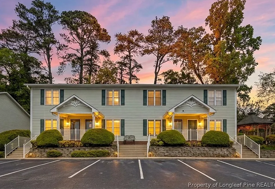 421 Cityview Ln