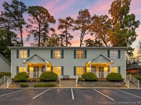 421 Cityview Ln, Fayetteville, NC 28301