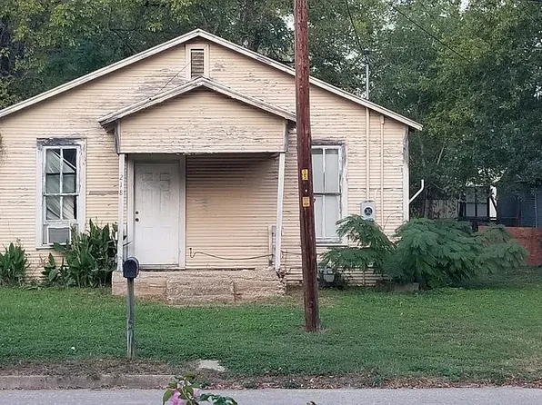 218 Bowser St, Rockdale, TX 76567