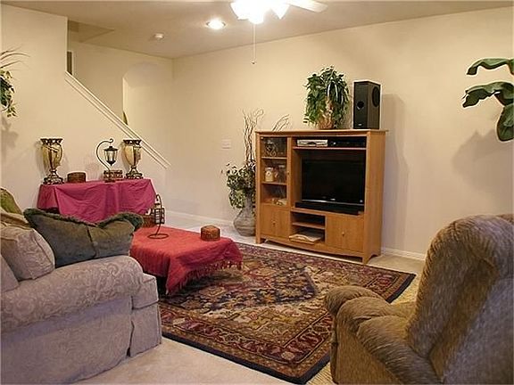 5th image of 10936 Chazenwood Dr