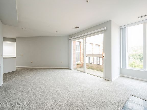 5th image of 1925 Lake Ave Unit 306
