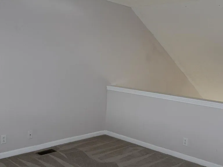 922 Wolves Den Pl — Photo 8