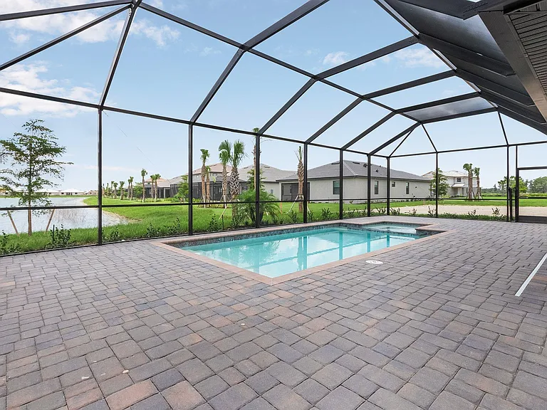 Spa Pool to Lake