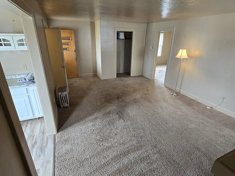 17003 Albers Ave — Photo 9