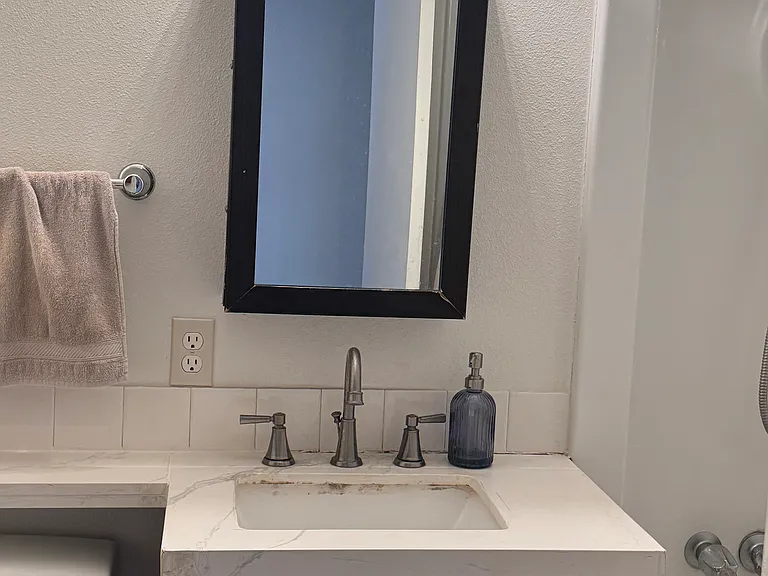 7659 Cullen St — Photo 7