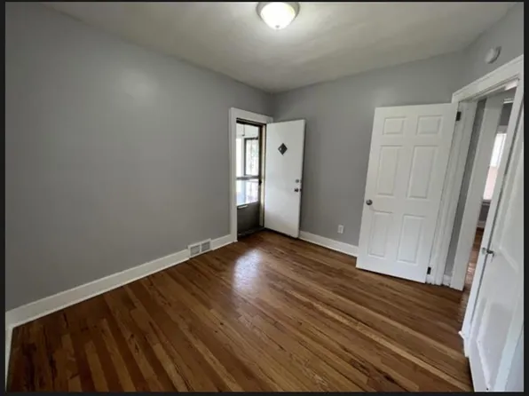 8237 Kentucky St #1, Detroit, MI 48204
