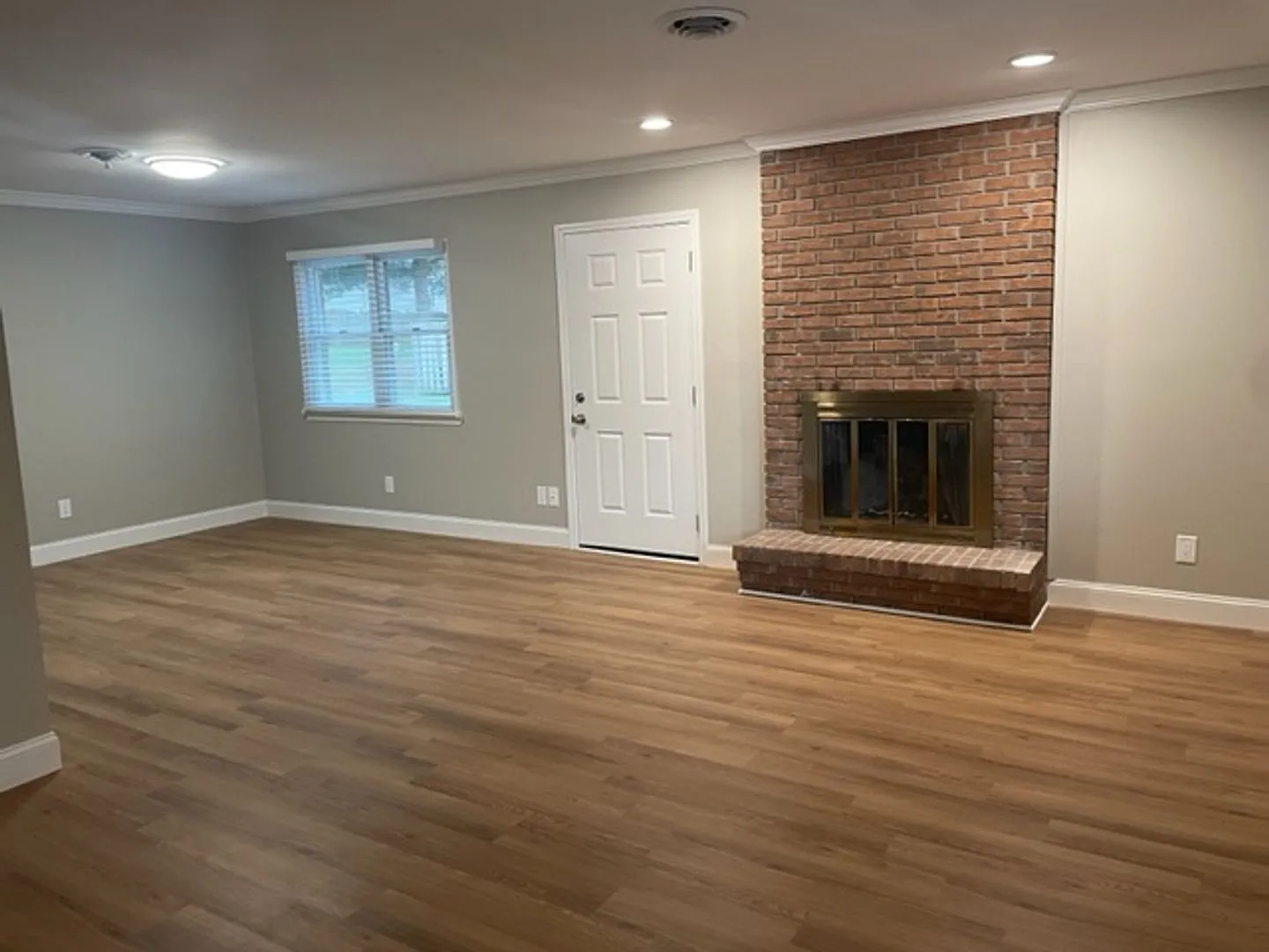 2 bed, 2.0 bath, 1326 sqft, $1,900 — Photo 4