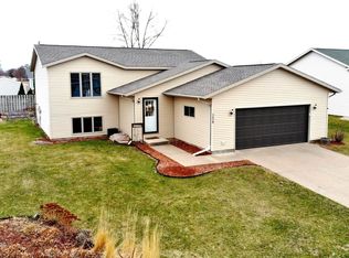 208 Johnson St, Holmen, WI 54636