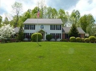 5704 Canyon Ridge Dr, Painesville, OH
