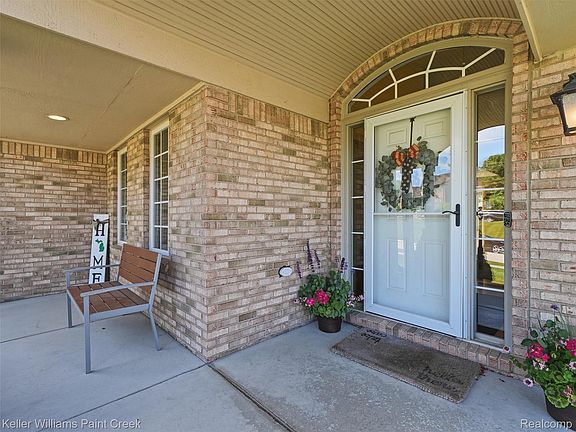 5th image of 101 Willow Lake Dr