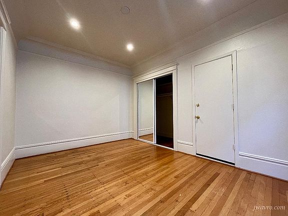 3rd image of 947 Geary St APT 2