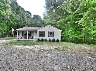8807 Marlfield Rd, Gloucester, VA 23061