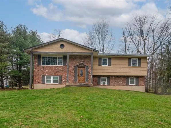 6 Lois Lane, Monsey, NY 10952