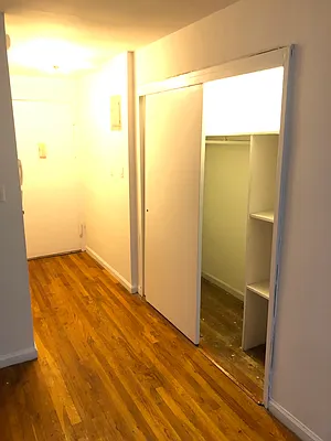 Rented by Eric Goodman Realty Corp | media 9