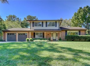 837 Queen Elizabeth Dr, Virginia Beach, VA 23452