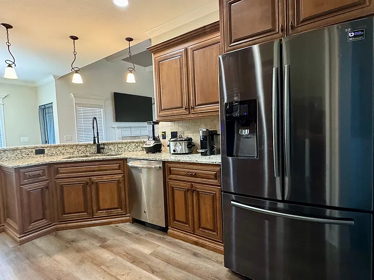 306 Norfolk Cir — Photo 5