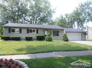 11574 Ernst St, Taylor, MI 48180