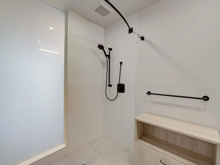 TL Residences — Photo 10