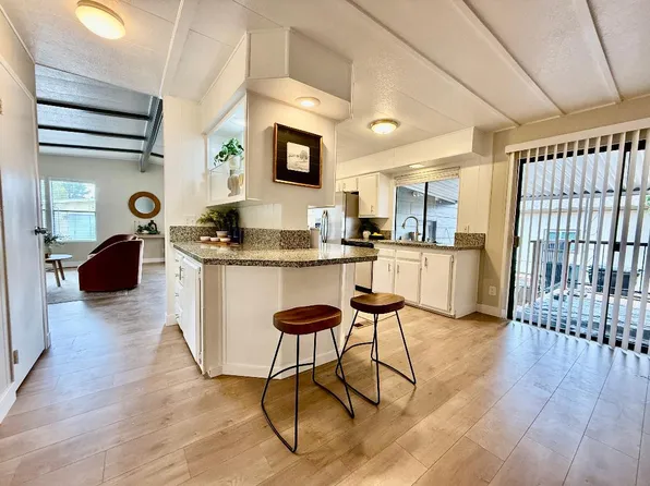 240 Lafayette Dr, Roseville, CA 95678