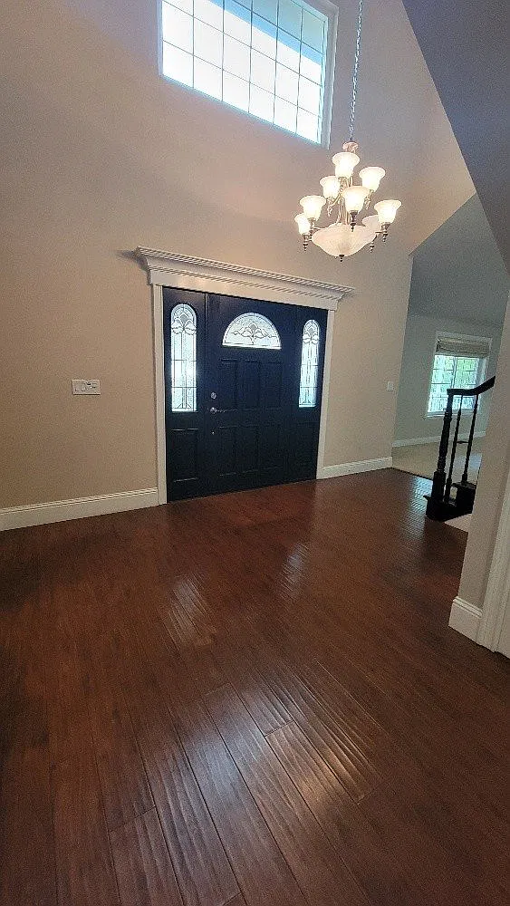 5 bed, 4.0 bath, 4805 sqft, $5,000 — Photo 4