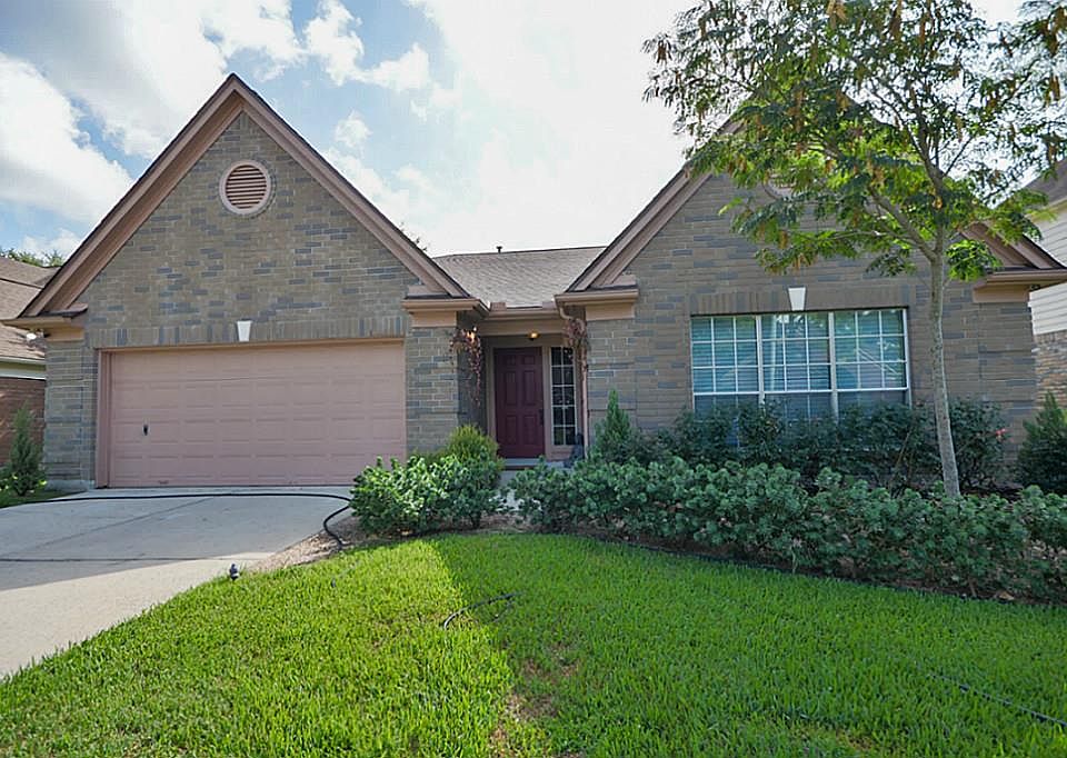 1st image of 18930 Oakway Dr
