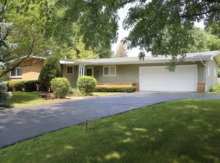 1283 Parkview Dr, Elgin, IL 60123