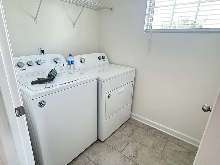 9238 Glenburn Ln — Photo 15