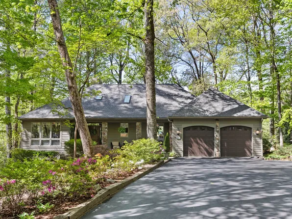 21 Laurel Wood Court, Sapphire, NC 28774